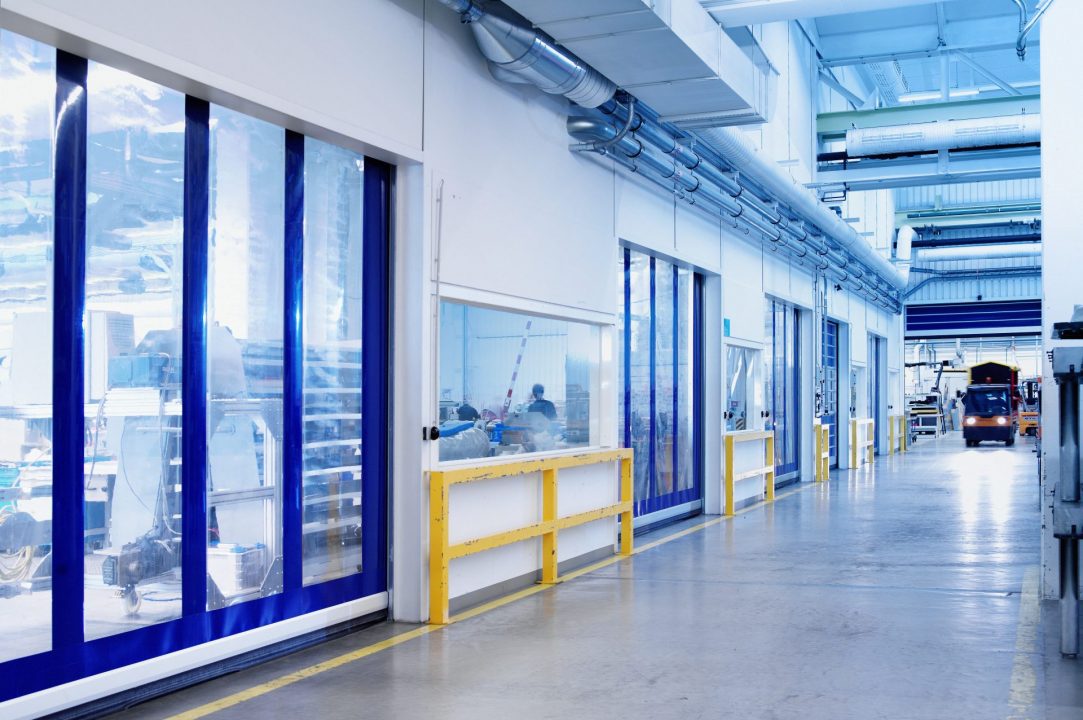 EFA-SRT Premium roll-up door in use with forklift traffic