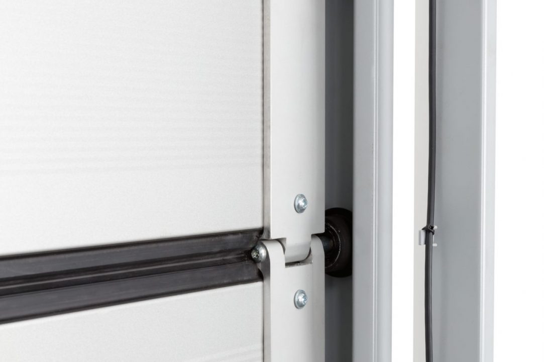 Close-up of the Secure Spiral EFA-SST Efficient door leaf and spiral guide system