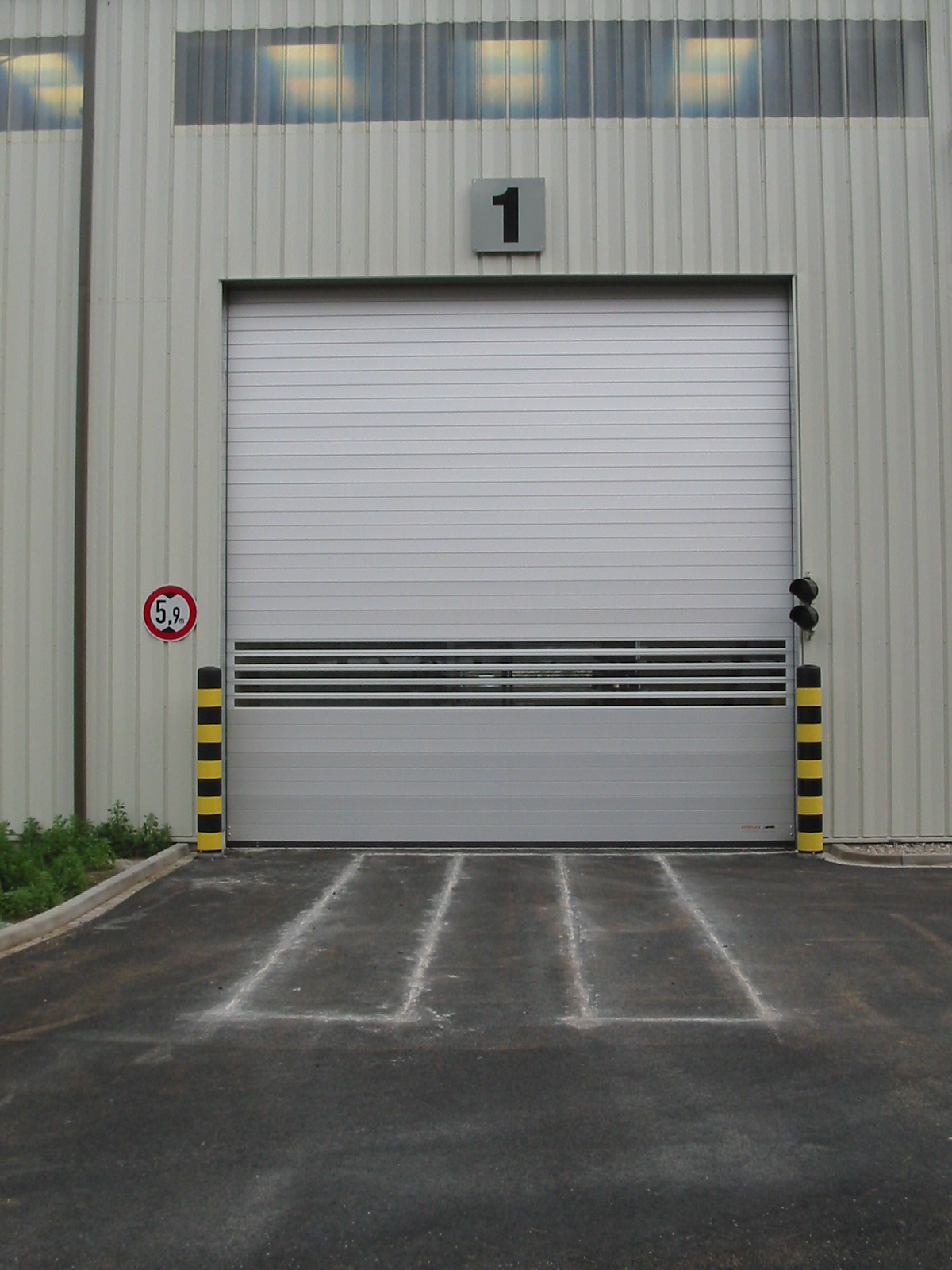 EFAFLEX high speed door at an exposed external access point of a waste facility